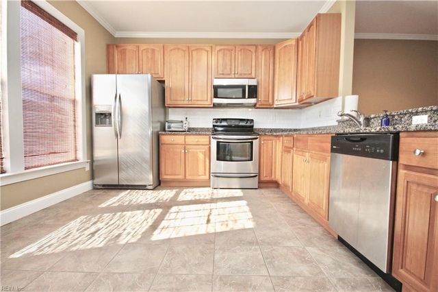 559 Mill Creek PW, Chesapeake, VA 23323