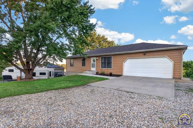1608 NW 50th St, Topeka, KS 66618