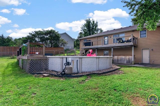 1608 NW 50th St, Topeka, KS 66618