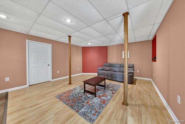 860 Island Lake Drive, Oxford, MI 48371