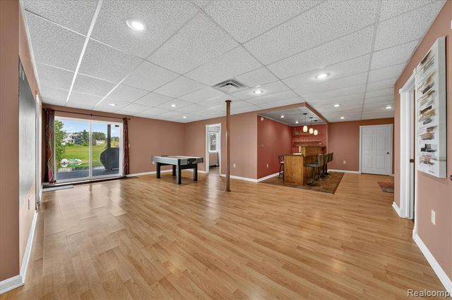 860 Island Lake Drive, Oxford, MI 48371