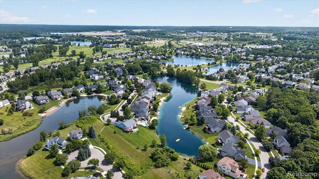 860 Island Lake Drive, Oxford, MI 48371