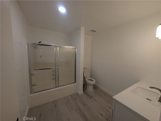611 S Palm F, Hemet, CA 92543