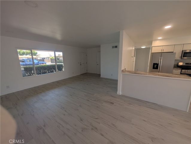 611 S Palm F, Hemet, CA 92543
