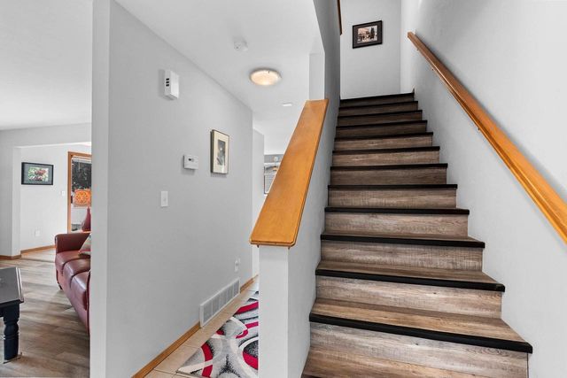 1275 N FRANCO COURT, De Pere, WI 54115