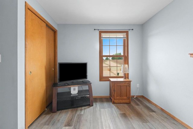 1275 N FRANCO COURT, De Pere, WI 54115