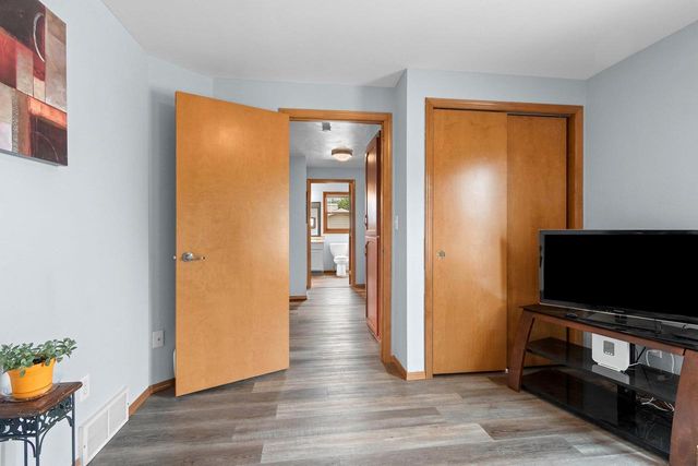 1275 N FRANCO COURT, De Pere, WI 54115