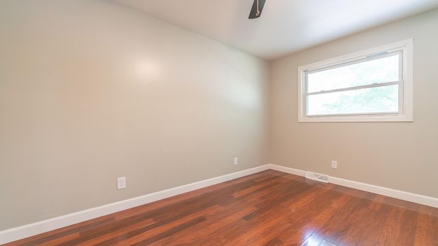 9830 Mckinley Street, Crown Point, IN 46307