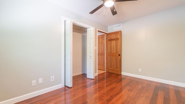 9830 Mckinley Street, Crown Point, IN 46307