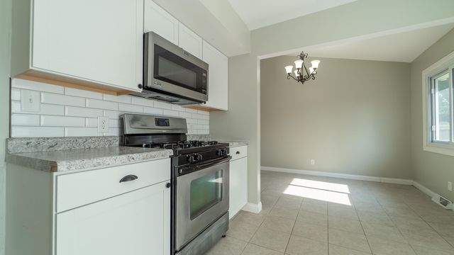 9830 Mckinley Street, Crown Point, IN 46307