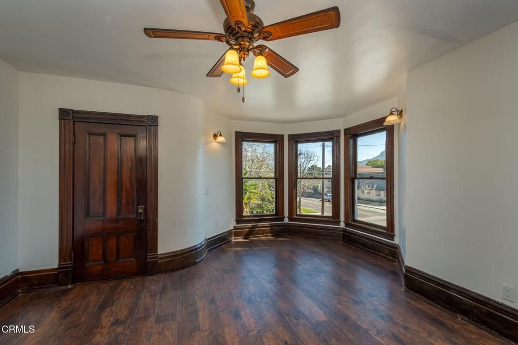 Image 6 of property listing at 933 E Santa Paula Street, Santa Paula, CA 93060