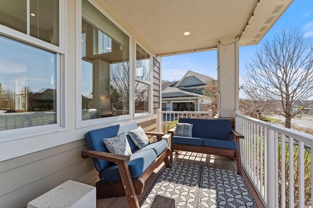 15668 Cobblestone Lake Parkway, Apple Valley, MN 55124