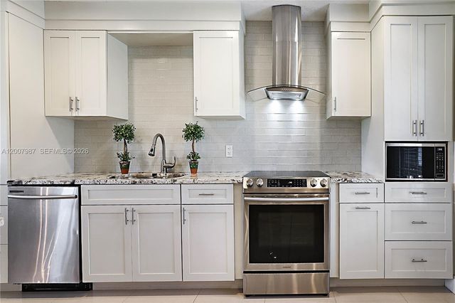 9169 SE Riverfront Ter M, Jupiter, FL 33469