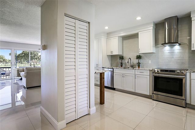 9169 SE Riverfront Ter M, Jupiter, FL 33469