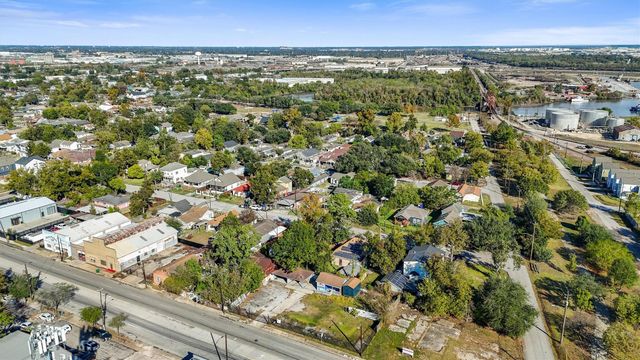 7137 Navigation Boulevard, Houston, TX 77011
