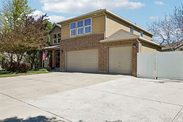 13727 S BLAYDE DR, Herriman, UT 84096