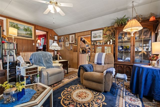 4817 Cedar Lane, Blaine, WA 98230