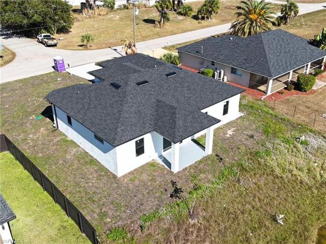 2130 NE 26th ST, Cape Coral, FL 33909