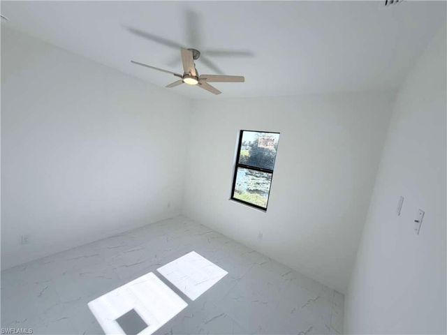 2130 NE 26th ST, Cape Coral, FL 33909