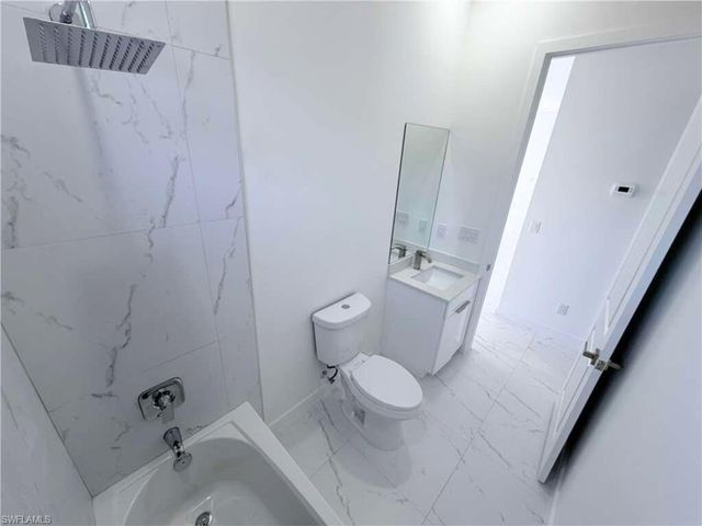 2130 NE 26th ST, Cape Coral, FL 33909