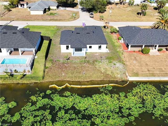 2130 NE 26th ST, Cape Coral, FL 33909