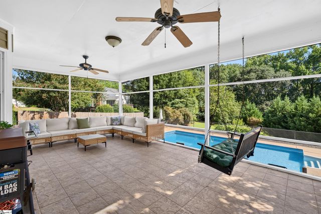 804 Shoresbrook Drive, Spartanburg, SC 29301