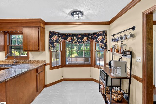 804 Shoresbrook Drive, Spartanburg, SC 29301