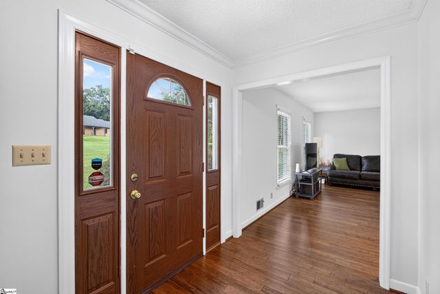 804 Shoresbrook Drive, Spartanburg, SC 29301