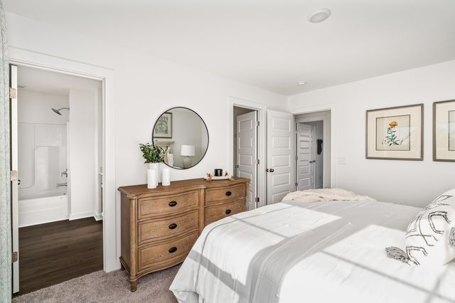 1004 Elliott Williams Pvt Way, Gallatin, TN 37066