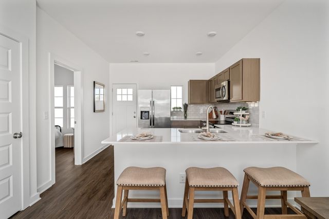 1004 Elliott Williams Pvt Way, Gallatin, TN 37066