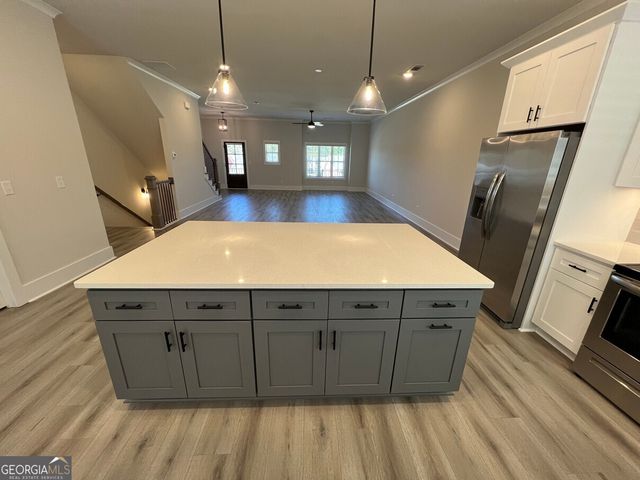 859 Duck Walk Way, Lawrenceville, GA 30046