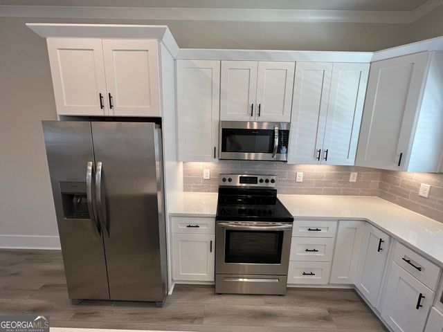 859 Duck Walk Way, Lawrenceville, GA 30046