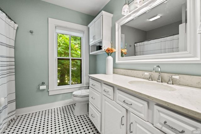 1336 W Washington Boulevard, Fort Wayne, IN 46802