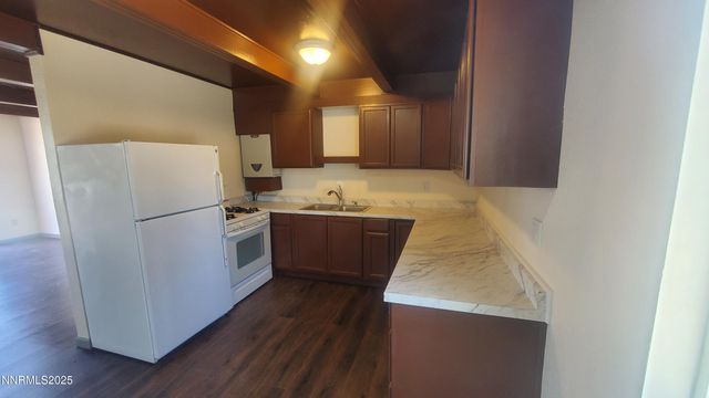 122 Harrison Street, Hawthorne, NV 89415