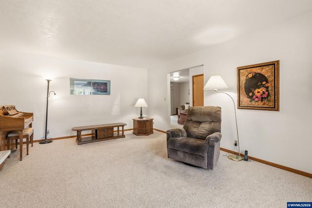 206 Benton Pl NW, Albany, OR 97321