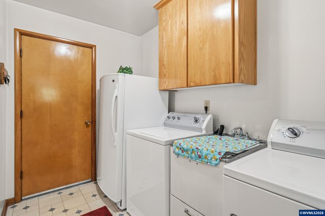 206 Benton Pl NW, Albany, OR 97321
