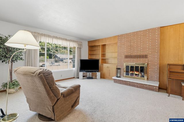 206 Benton Pl NW, Albany, OR 97321