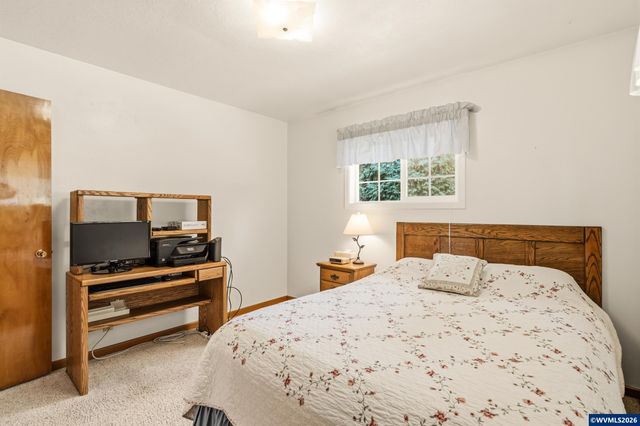 206 Benton Pl NW, Albany, OR 97321