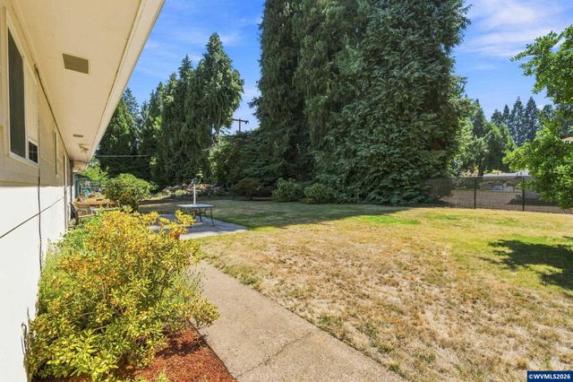 206 Benton Pl NW, Albany, OR 97321