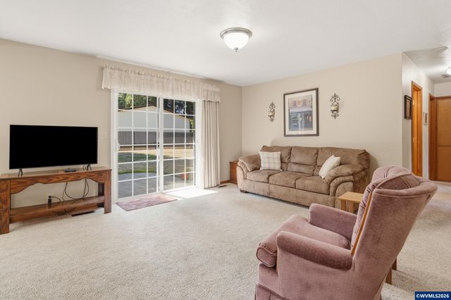 206 Benton Pl NW, Albany, OR 97321