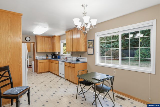 206 Benton Pl NW, Albany, OR 97321