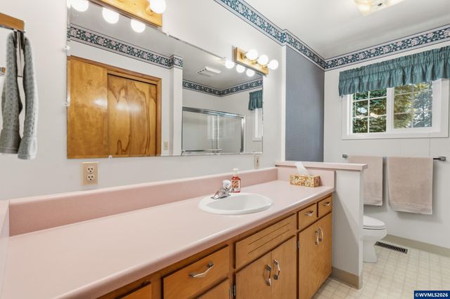 206 Benton Pl NW, Albany, OR 97321