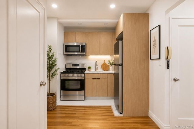 99-63 66th Avenue 2C, Rego Park, NY 11374