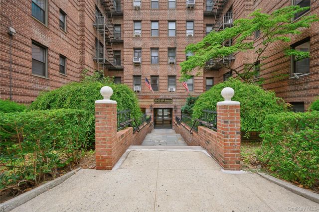 99-63 66th Avenue 2C, Rego Park, NY 11374
