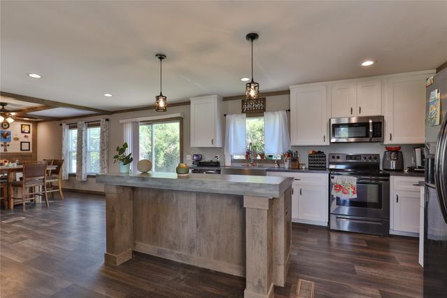 5061 County Road 353, Brazoria, TX 77422