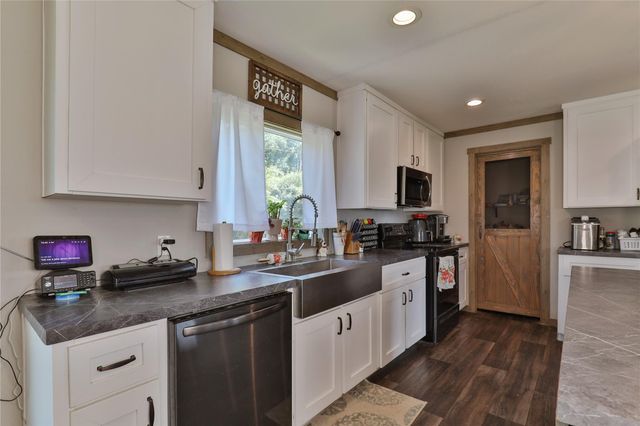 5061 County Road 353, Brazoria, TX 77422