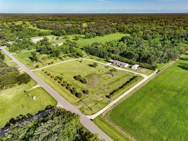 5061 County Road 353, Brazoria, TX 77422