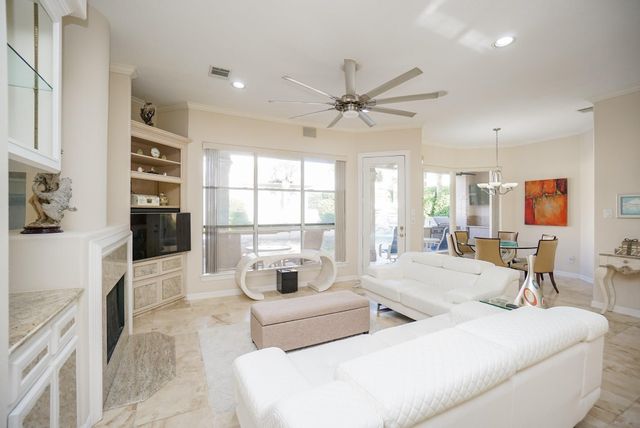 10 Lake Mist Court, Sugar Land, TX 77479