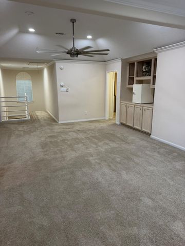 10 Lake Mist Court, Sugar Land, TX 77479
