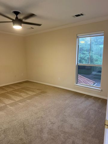10 Lake Mist Court, Sugar Land, TX 77479